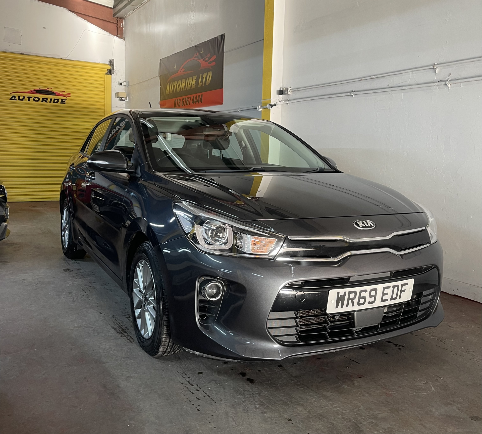 2019 KIA Rio Hatchback Grey Manual