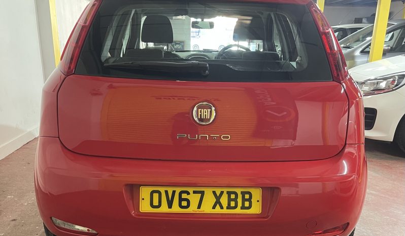 
								Used 2017 fiat punto full									