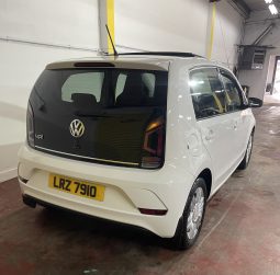 
										Used 2017 Volkswagen High Up Bmt Auto full									