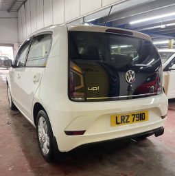 
										Used 2017 Volkswagen High Up Bmt Auto full									