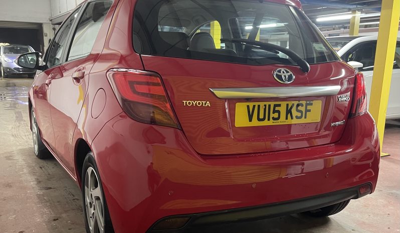 
								Used 2015 Toyota Yaris Hybrid Excel Cvt full									