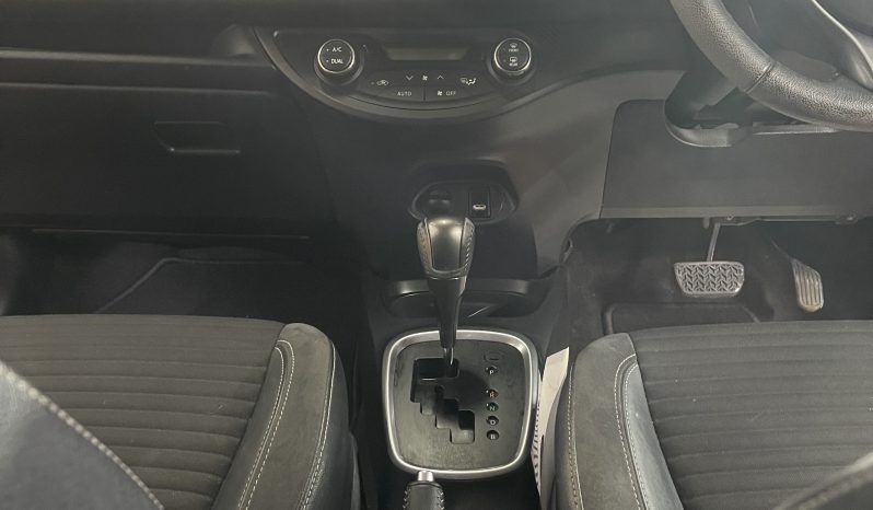 
Used 2015 Toyota Yaris Hybrid Excel Cvt full									