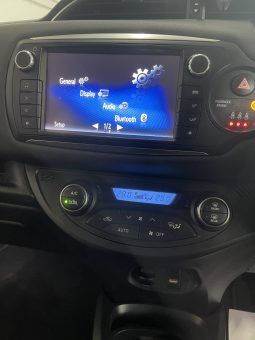 
Used 2015 Toyota Yaris Hybrid Excel Cvt full									