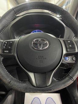 
										Used 2015 Toyota Yaris Hybrid Excel Cvt full									