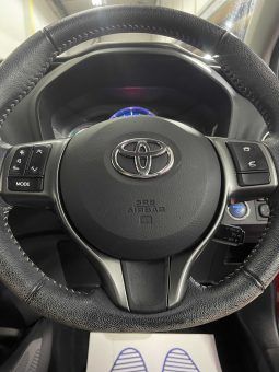 
Used 2015 Toyota Yaris Hybrid Excel Cvt full									