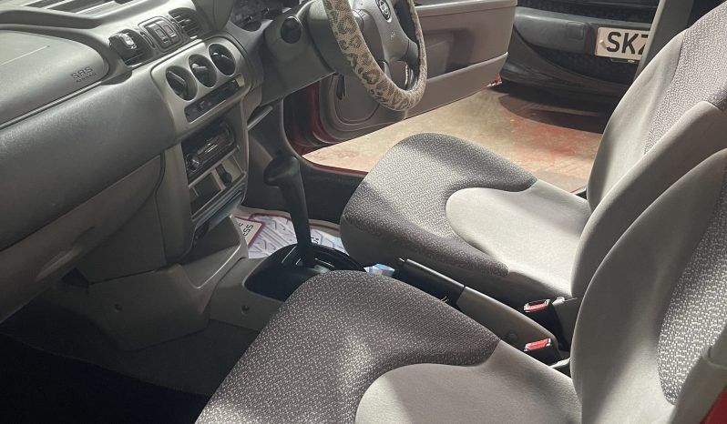 
2002 Nissan micra Red Hatchback full									