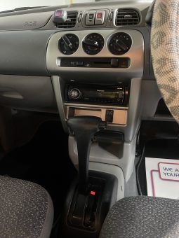 
2002 Nissan micra Red Hatchback full									