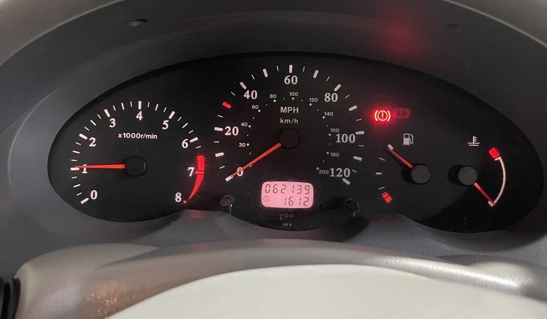 
2002 Nissan micra Red Hatchback full									