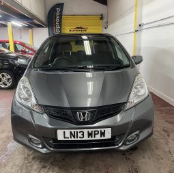 
										2013 Honda jazz Hatchback full									