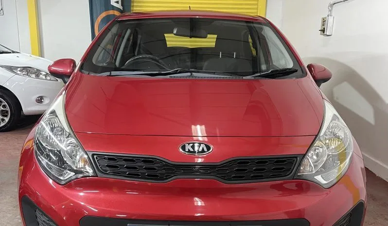 
2015 Kia Rio Red Hatchback full									
