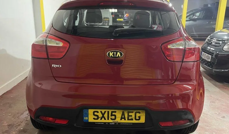 
2015 Kia Rio Red Hatchback full									