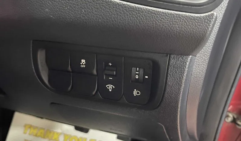 
2015 Kia Rio Red Hatchback full									