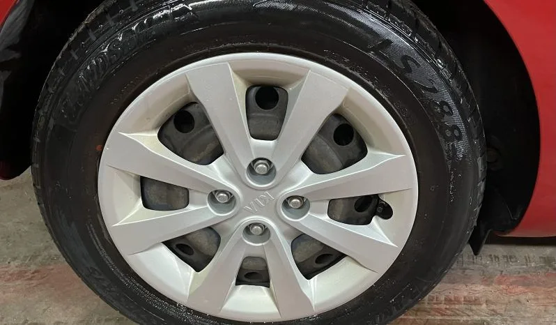 
2015 Kia Rio Red Hatchback full									
