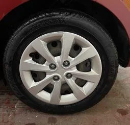 
2015 Kia Rio Red Hatchback full									