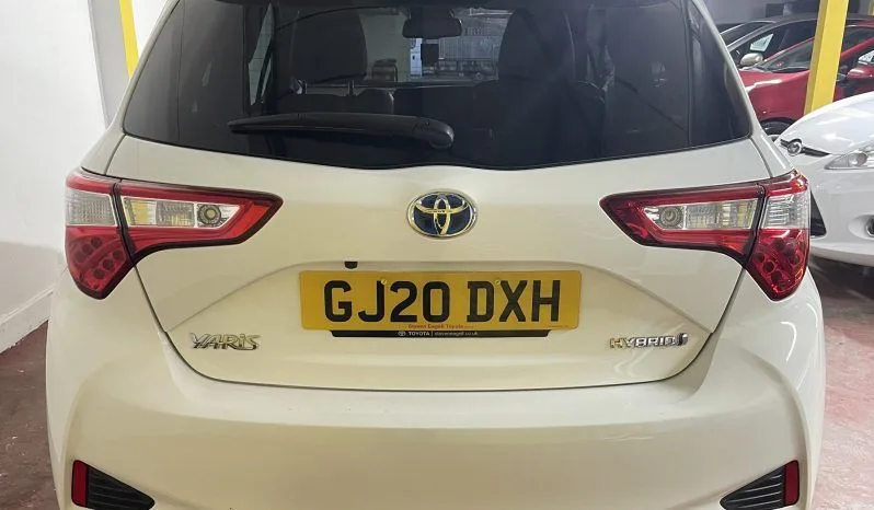 
2020 Toyota Yaris Hybrid Excel Cvt White Hatchback full									