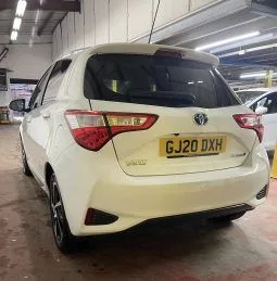 
2020 Toyota Yaris Hybrid Excel Cvt White Hatchback full									