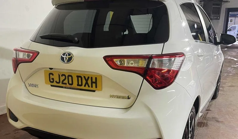 
2020 Toyota Yaris Hybrid Excel Cvt White Hatchback full									