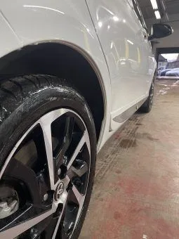 
2020 Toyota Yaris Hybrid Excel Cvt White Hatchback full									