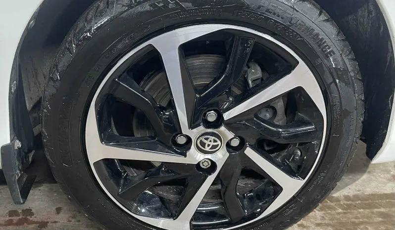 
2020 Toyota Yaris Hybrid Excel Cvt White Hatchback full									