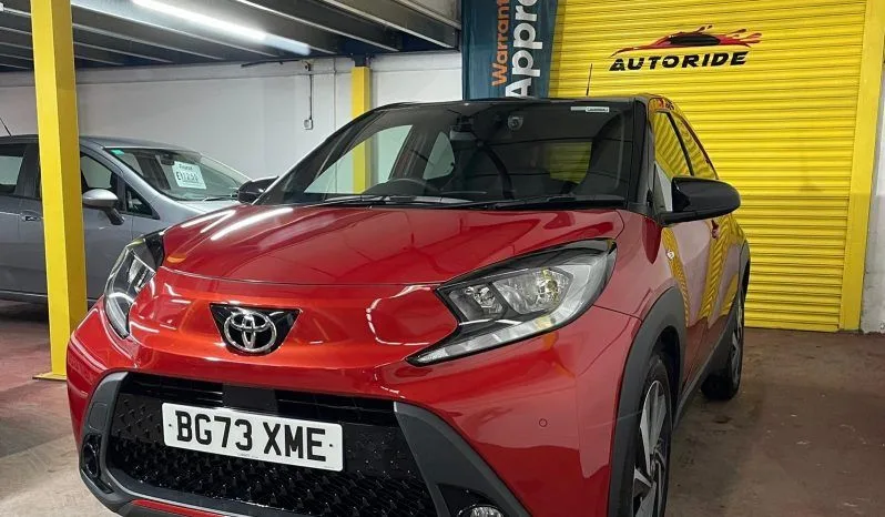 
2023 Toyota Aygo Vvt-I Fire Red Hatchback full									