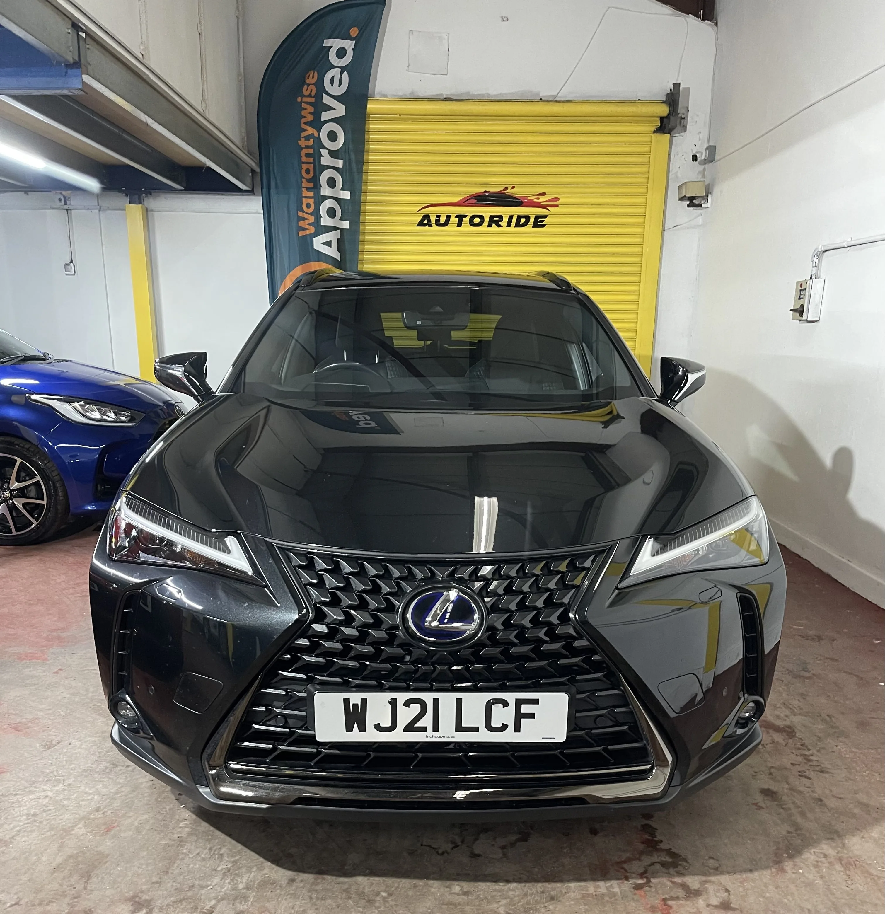 2021 Lexus Ux 250H 4X2 Cvt Black SUV