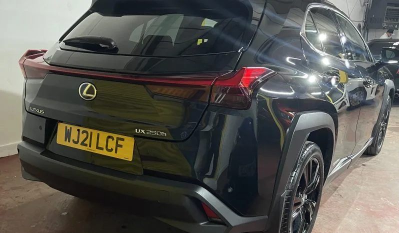 
2021 Lexus Ux 250H 4X2 Cvt Black SUV full									