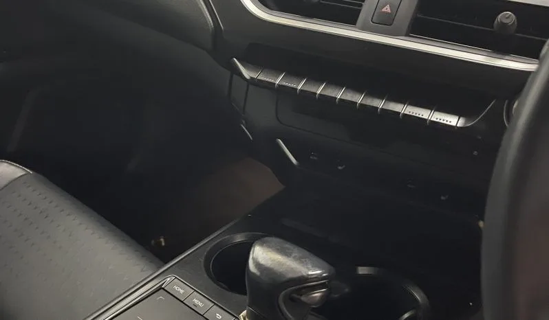 
2021 Lexus Ux 250H 4X2 Cvt Black SUV full									