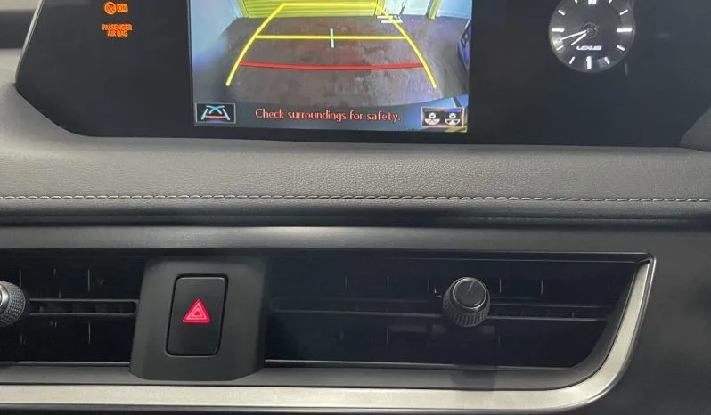 
2021 Lexus Ux 250H 4X2 Cvt Black SUV full									