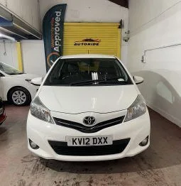 
2012 Toyota yaris vvt White Hatchback full									