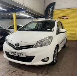 
2012 Toyota yaris vvt White Hatchback full									