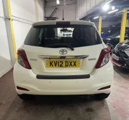 
2012 Toyota yaris vvt White Hatchback full									
