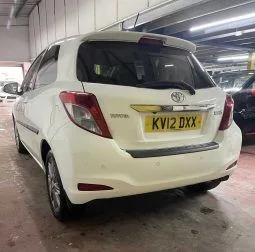 
2012 Toyota yaris vvt White Hatchback full									