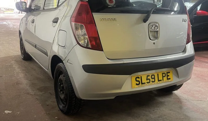 
2009 Hyundai i10 Silver Hatchback full									