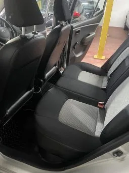 
2009 Hyundai i10 Silver Hatchback full									