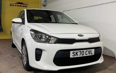 2020 Kia Rio White Hatchback
