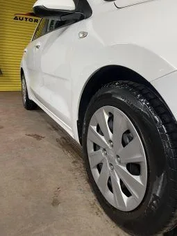 2020 Kia Rio White Hatchback