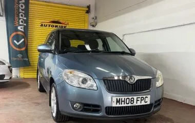 2008 skoda fabia blue Hatchback