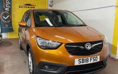 2018 Vauxhall Crossland Orange SUV