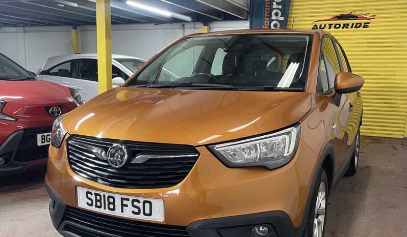
2018 Vauxhall Crossland Orange SUV full									