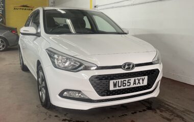 2015 Hyundai i20 White Hatchback