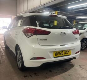 2015 Hyundai i20 White Hatchback