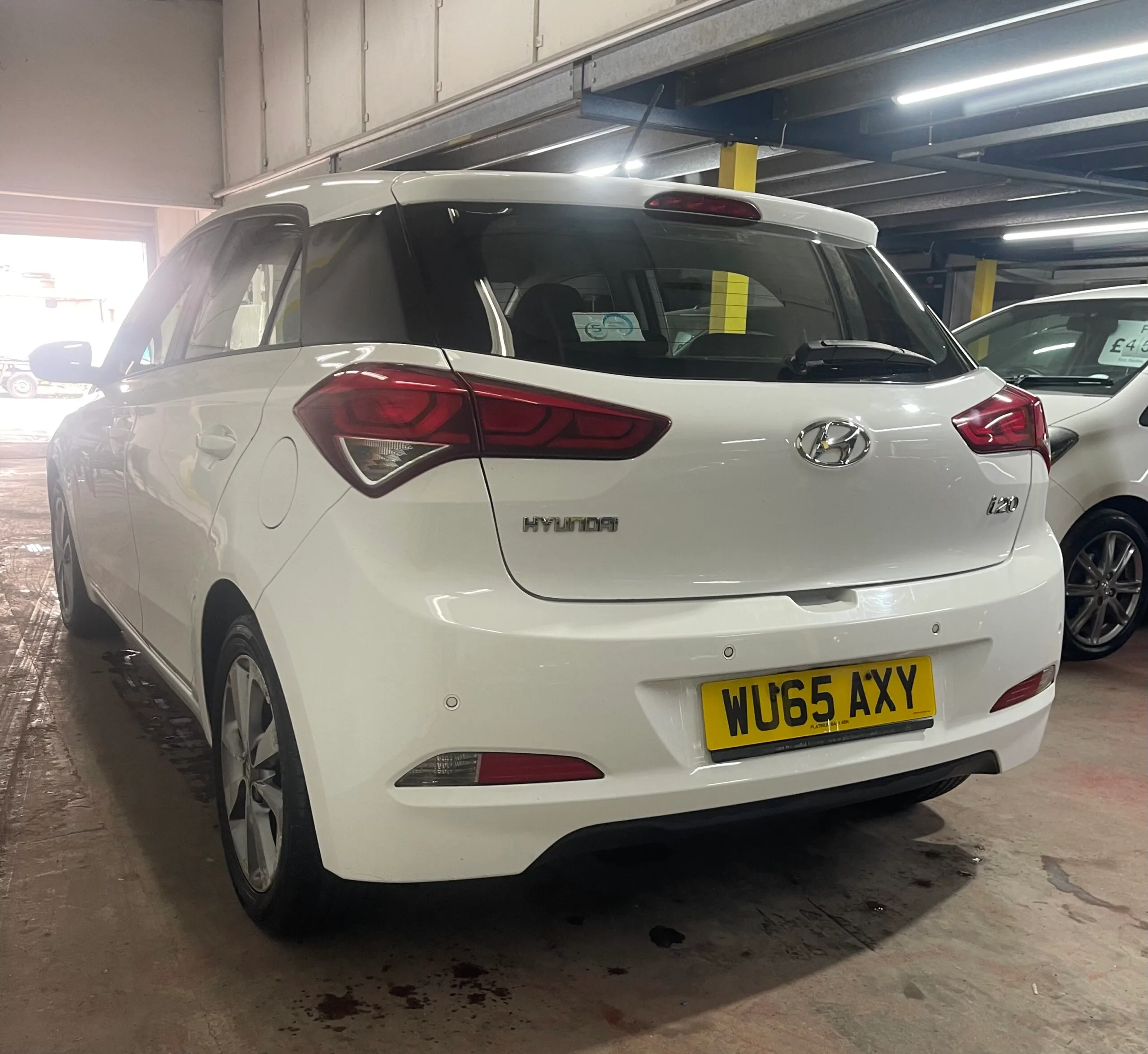 2015 Hyundai i20 White Hatchback
