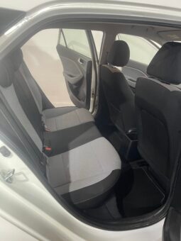 
2015 Hyundai i20 White Hatchback full									