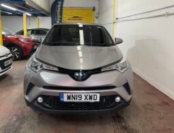 Toyota C-HR Silver SUV