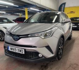 Toyota C-HR Silver SUV
