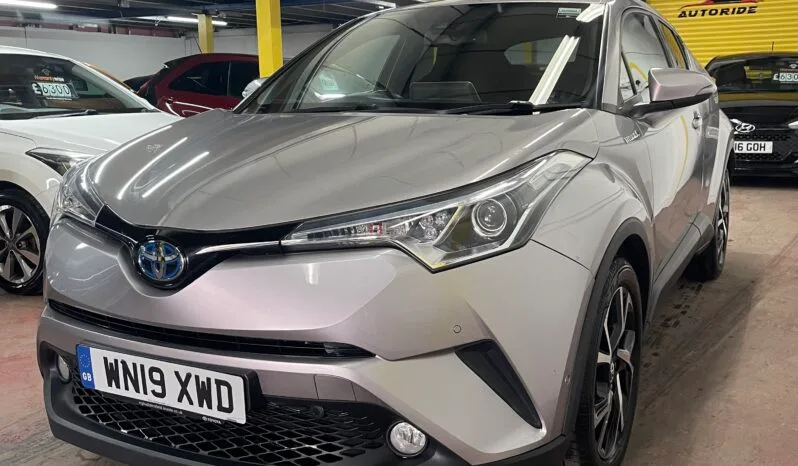 
Toyota C-HR Silver SUV full									