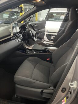 
Toyota C-HR Silver SUV full									