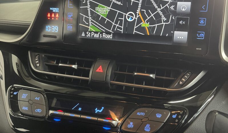 
Toyota C-HR Silver SUV full									