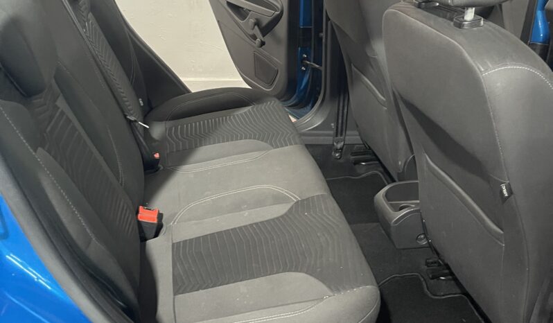 
2013 Ford Fiesta blue Hatchback full									