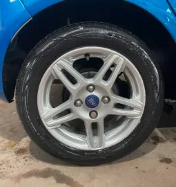 
2013 Ford Fiesta blue Hatchback full									